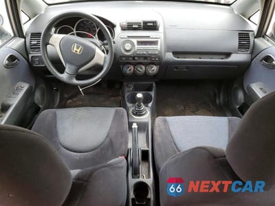Zdjęcie 8 z 12 samochodu: 2008 HONDA FIT VIN:JHMGD37428S068862 - miniatura
