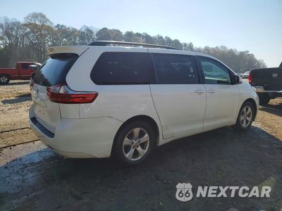 Trzecie zdjęcie samochodu z tyłu: 2015 TOYOTA SIENNA LE 8-PASSENGER VIN:5TDKK3DC4FS665501 - miniatura