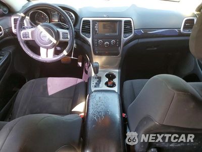 Zdjęcie 8 z 13 samochodu: 2013 JEEP GRAND CHEROKEE LAREDO VIN:1C4RJEAG0DC588001 - miniatura