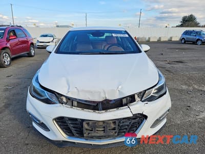 Piąte zdjęcie samochodu w środku: 2017 CHEVROLET CRUZE PREMIER VIN:1G1BF5SM3H7211466 - miniatura