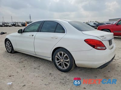 Drugie zdjęcie samochodu z przodu: 2015 MERCEDES-BENZ C 300 VIN:55SWF4JB3FU063957 - miniatura