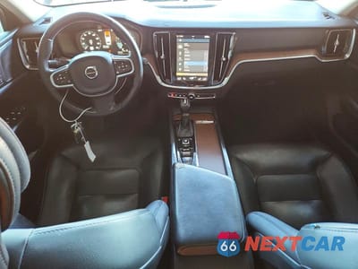 Zdjęcie 8 z 11 samochodu: 2019 VOLVO S60 T6 MOMENTUM VIN:7JRA22TKXKG007430 - miniatura