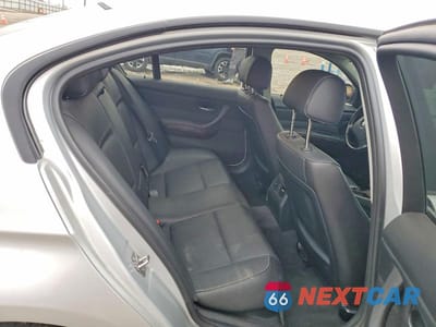 Zdjęcie 10 z 13 samochodu: 2011 BMW 328 XI VIN:WBAPK7G58BNN70270 - miniatura