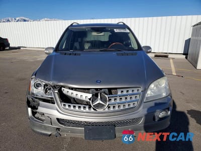 Piąte zdjęcie samochodu w środku: 2006 MERCEDES-BENZ ML 500 VIN:4JGBB75E76A005680 - miniatura