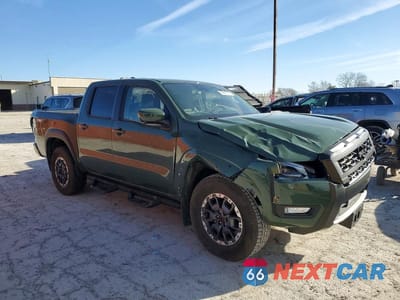 Czwarte zdjęcie samochodu z boku: 2026 NISSAN FRONTIER PRO-4X VIN:1N6ED1EKXTN610762 - miniatura