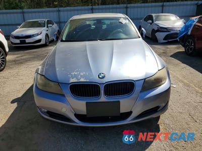 Piąte zdjęcie samochodu w środku: 2011 BMW 328 I SULEV VIN:WBAPH5C50BA444873 - miniatura