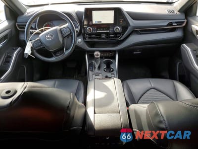 Zdjęcie 8 z 13 samochodu: 2023 TOYOTA HIGHLANDER XSE VIN:5TDKDRBH9PS002695 - miniatura