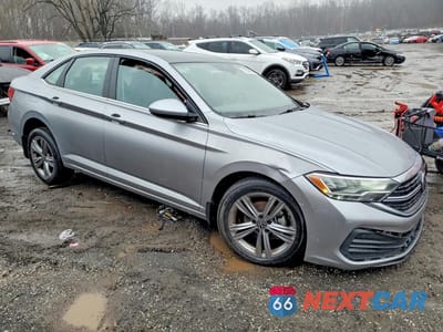 Czwarte zdjęcie samochodu z boku: 2022 VOLKSWAGEN JETTA SE VIN:3VW7M7BU6NM012604 - miniatura