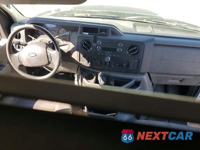 Zdjęcie 8 z 13 samochodu: 2014 FORD E250 UTILITY / SERVICE VAN VIN:1FTNS2EL9EDA40074 - miniatura
