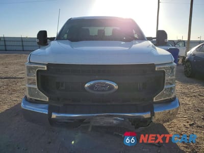Piąte zdjęcie samochodu w środku: 2022 FORD F250 SUPER DUTY VIN:1FT7W2BT6NEF40026 - miniatura