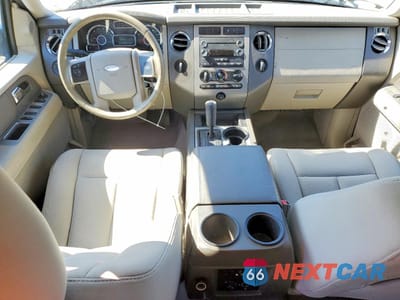 Zdjęcie 8 z 13 samochodu: 2011 FORD EXPEDITION EL XL VIN:1FMJK1G5XBEF45324 - miniatura