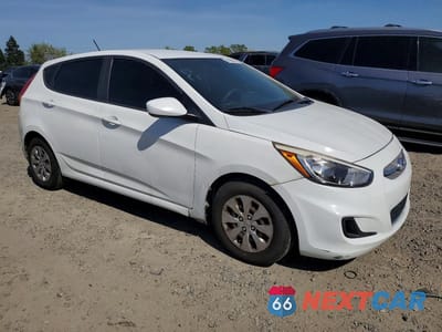 Czwarte zdjęcie samochodu z boku: 2016 HYUNDAI ACCENT SE VIN:KMHCT5AE1GU262183 - miniatura