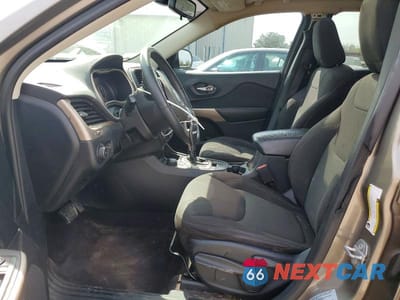 Zdjęcie 7 z 13 samochodu: 2017 JEEP CHEROKEE LATITUDE VIN:1C4PJMCB2HW606618 - miniatura