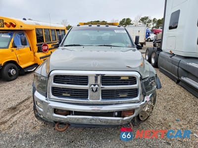 Piąte zdjęcie samochodu w środku: 2011 DODGE RAM 5500 ST VIN:3D6WA7CL4BG503027 - miniatura