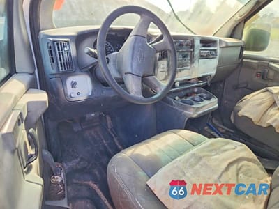 Zdjęcie 8 z 12 samochodu: 2006 CHEVROLET EXPRESS 2500 DELIVERY VAN VIN:1GCGG25V661103808 - miniatura
