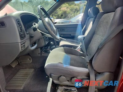 Zdjęcie 7 z 14 samochodu: 1996 NISSAN PATHFINDER XE VIN:JN8AR05Y6TW052442 - miniatura