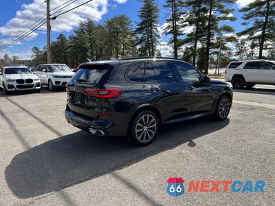 Czwarte zdjęcie samochodu z boku: 2019 BMW X5 XDRIVE40I VIN:5UXCR6C52KLK80260 - miniatura