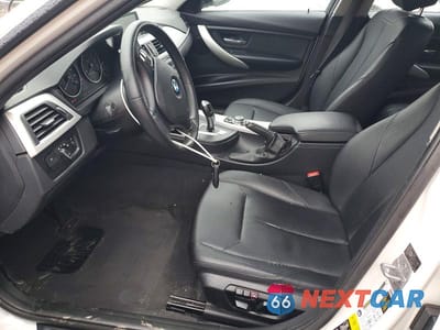 Zdjęcie 7 z 11 samochodu: 2013 BMW 328 XI SULEV VIN:WBA3B5G56DNS04152 - miniatura