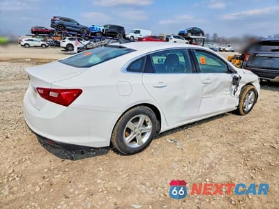 Trzecie zdjęcie samochodu z tyłu: 2020 CHEVROLET MALIBU LS VIN:1G1ZB5ST8LF155315 - miniatura