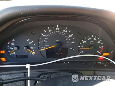 Zdjęcie 9 z 12 samochodu: 2002 MERCEDES-BENZ E 320 VIN:WDBJF65J32B464543 - miniatura