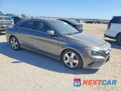 Czwarte zdjęcie samochodu z boku: 2019 MERCEDES-BENZ CLA 250 VIN:WDDSJ4EB8KN736817 - miniatura