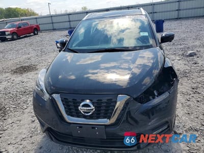 Piąte zdjęcie samochodu w środku: 2020 NISSAN KICKS SR VIN:3N1CP5DV4LL533023 - miniatura