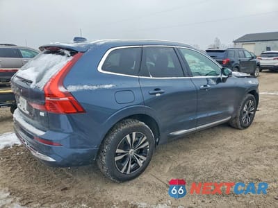 Trzecie zdjęcie samochodu z tyłu: 2023 VOLVO XC60 CORE VIN:YV4H60DV1P1393189 - miniatura