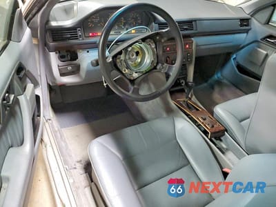 Zdjęcie 8 z 11 samochodu: 1994 MERCEDES-BENZ E 320 VIN:WDBEA66E4RC083709 - miniatura