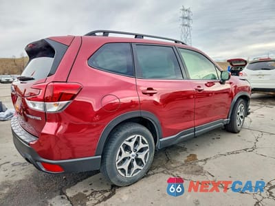 Trzecie zdjęcie samochodu z tyłu: 2023 SUBARU FORESTER PREMIUM VIN:JF2SKAEC2PH446207 - miniatura