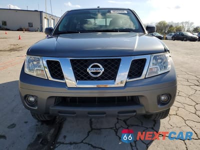Piąte zdjęcie samochodu w środku: 2017 NISSAN FRONTIER SV VIN:1N6AD0ER8HN711151 - miniatura