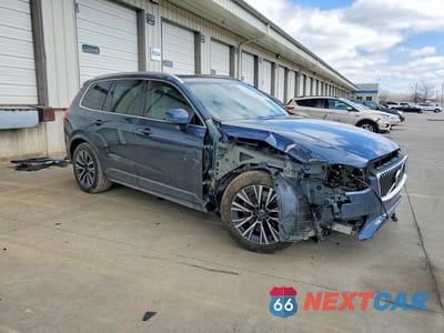 Czwarte zdjęcie samochodu z boku: 2022 VOLVO XC90 T5 MOMENTUM VIN:YV4102PK9N1777914 - miniatura