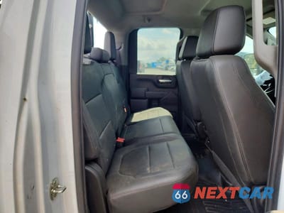 Zdjęcie 6 z 10 samochodu: 2022 CHEVROLET SILVERADO HD UTILITY / SERVICE TRUCK VIN:1GC2WLE79NF288099 - miniatura