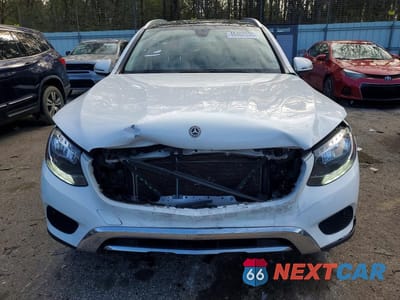Piąte zdjęcie samochodu w środku: 2018 MERCEDES-BENZ GLC 300 VIN:WDC0G4JB2JV067961 - miniatura
