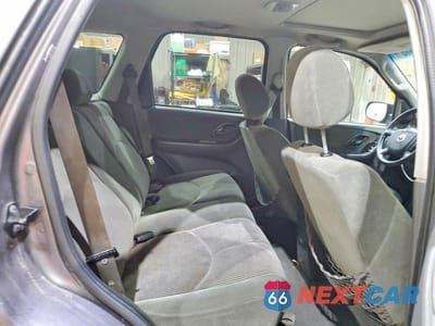 Zdjęcie 11 z 13 samochodu: 2003 MAZDA TRIBUTE LX VIN:4F2YZ941X3KM47248 - miniatura