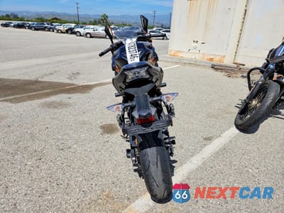 Czwarte zdjęcie samochodu z boku: 2019 KAWASAKI EX650 F VIN:JKAEXEK17KDA30500 - miniatura