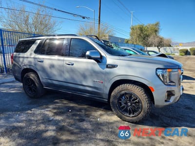 Czwarte zdjęcie samochodu z boku: 2023 GMC YUKON AT4 VIN:1GKS2CKL2PR310270 - miniatura