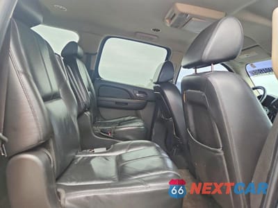 Zdjęcie 11 z 12 samochodu: 2008 GMC YUKON XL K1500 VIN:1GKFK16348J194523 - miniatura