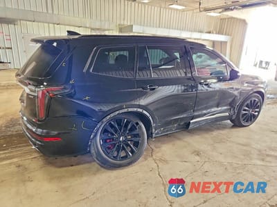 Trzecie zdjęcie samochodu z tyłu: 2023 CADILLAC XT6 SPORT VIN:1GYKPGRS9PZ125869 - miniatura