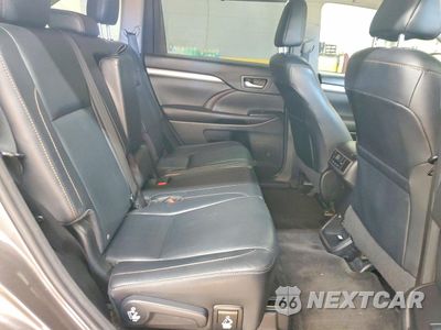 Zdjęcie 11 z 14 samochodu: 2016 TOYOTA HIGHLANDER XLE VIN:5TDJKRFH0GS332740 - miniatura