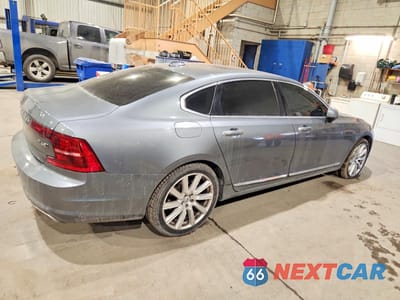 Trzecie zdjęcie samochodu z tyłu: 2018 VOLVO S90 VIN:LVY992ML1JP034947 - miniatura