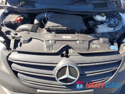 Zdjęcie 12 z 12 samochodu: 2023 MERCEDES-BENZ METRIS VIN:W1YV0CEY2P4324457 - miniatura