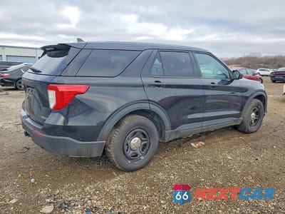 Trzecie zdjęcie samochodu z tyłu: 2023 FORD EXPLORER POLICE INTERCEPTOR VIN:1FM5K8AW5PNA02286 - miniatura