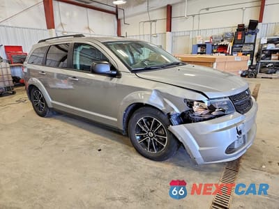 Czwarte zdjęcie samochodu z boku: 2018 DODGE JOURNEY SE VIN:3C4PDCAB9JT506922 - miniatura