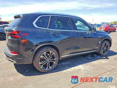 Trzecie zdjęcie samochodu z tyłu: 2025 BMW X5 SDRIVE 40I VIN:5UX13EU01S9Z77986 - miniatura