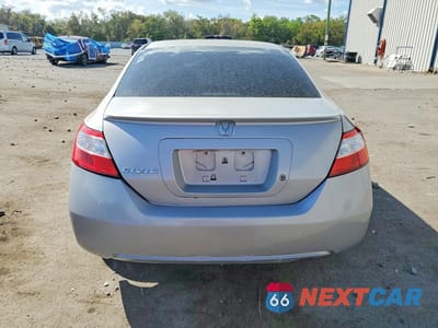 Zdjęcie 6 z 13 samochodu: 2008 HONDA CIVIC LX VIN:2HGFG12618H576718 - miniatura