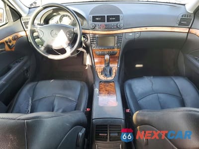 Zdjęcie 8 z 11 samochodu: 2006 MERCEDES-BENZ E 350 VIN:WDBUF56J66A947493 - miniatura