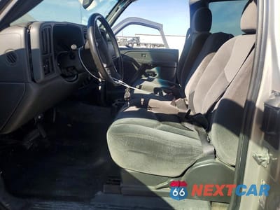 Zdjęcie 7 z 11 samochodu: 2005 GMC NEW SIERRA C1500 VIN:2GTEC19V051210921 - miniatura