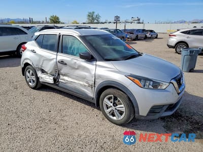 Czwarte zdjęcie samochodu z boku: 2019 NISSAN KICKS S VIN:3N1CP5CU8KL514627 - miniatura