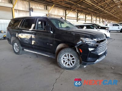 Czwarte zdjęcie samochodu z boku: 2021 CHEVROLET TAHOE K1500 LT VIN:1GNSKNKD1MR360175 - miniatura