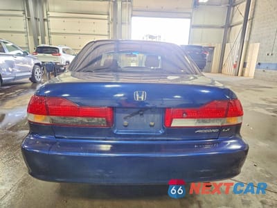 Zdjęcie 6 z 12 samochodu: 2002 HONDA ACCORD LX VIN:3HGCG66592G705460 - miniatura